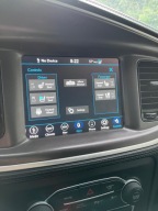 wyświetlacz radio panasonic dodge charger challenger 2021