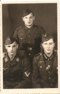 WEHRMACHT TRZECIA RZESZA -zdjęcie grupowe -ŻOŁNIERZE -format pocztówkowy