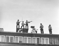 Zespół TAJFUNY fotografia fotos film KOCHAJMY SYRENKI 24x30