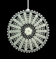 Zawieszka ozdoba na okno szydełkowa 34cm (Z198)