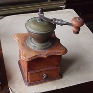 Stary młynek do kawy.