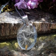 Mały wisiorek z żywicy z dmuchawcami rozmiar S