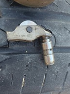 DŹWIGIENKA ZAWOROWA MERCEDES BENZYNA M260 M264 M270 M274 A2641300 7tys km