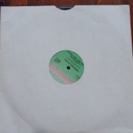 LORITA GRAHAME YOUNG FREE AND SINGLE -XL4570