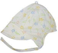 Czapka dziecięca niemowlęca wiązana z daszkiem