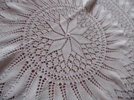 Duża popielata okrągła serweta koronkowa, druty - srednica 102 cm