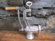 Stara Ręczna MASZYNKA do mielenia mięsa_ ALFA 5_POLSKA PRL