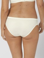 Śliczne figi Triumpf Body Make-Up Soft Touch 48