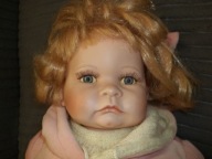 KOLEKCJONERSKA PORCELANOWA LALKA BOBAS 55CM