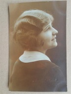 II RP kobieta moda fryzura Warszawa Marszałkowska Rembrandt (657a)