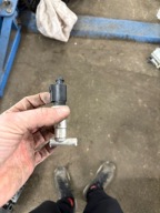 KOSTKA WTYCZKA AUDI A4 B9 8K0973703 OE