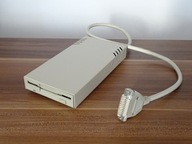 Zewnętrzna stacja dyskietek 3,5" Amiga.