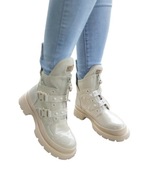 Workery beżowe PELM zapinane klamrą 41