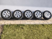 Opony letnie Nokian 215/65R16