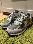 Buty New Balance 2002R M2002RST Rozmiar 42