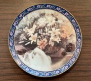 LENA LIU Śliczny talerz ozdobny porcelanowy kwiaty 