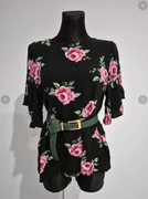 Czarna lekka bluzka w róże Yessica C&A