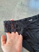 Czarne majtki damskie rozm. S