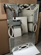 Luksusowe lustro dekoracyjne glamour – nowe