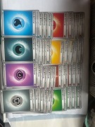 Karty pokemon energia 100 szt + 5 kodów do gry
