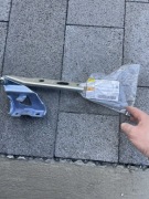 Zawias maski Audi A5 8T Prawy 8T0823302-E