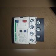 Przekaźnik przeciążeniowy Schneider JISC8201-4-1