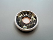 Cichy dyskretny Apple AirTag bez głośnika w środku