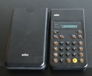 Kalkulator BRAUN 4955700 vintage by Dieter Rams Design fluorescencyjny