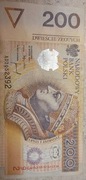 200 zł seria ad3052392