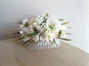 Ozdoba kwiatowa do włosów na Komunię Świętą lub Biały Tydzień