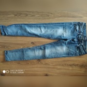 Spodnie jeansowe 28