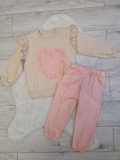 Nowy beżowo-różowy komplet dres serce zestaw bluza + spodnie dresowe r. 110