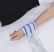 Pacjent obłożnie chory, w podeszłym wieku, kończyna górna, dolna, ramię, no