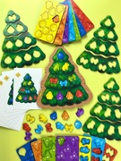 Puzzle z wkładkami i kartami „Szablonowa choinka”