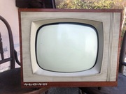 Stary telewizor Alga 21