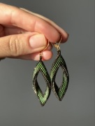 Kolczyki z japońskich koralików.