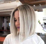 Peruka damska  nowa  platyna ombre bob