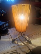 PRL. Zabytkowa lampa nocna.