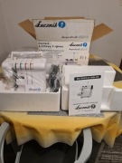 Łucznik Katarzyna 444 + overlok superlok  620 D