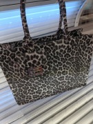 Torebka panterka A4 sztywna