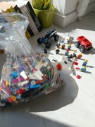 LEGO 1kg mix plus figurki 