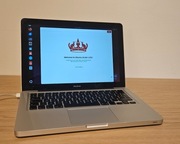 Apple MacBook A1278 (2008r.) z zasilaczem. Uszkodzony dysk twardy.