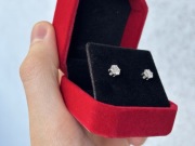 Eleganckie Kolczyki Sztyfty – Moissanit 1 CT (2x 0.5 CT) + 2x GRA 