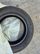 Opony letnie Goodyear EfficientGrip 2 SUV 215/60 R17 96 H - jak nowe