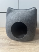 LEGOWISKO DLA KOTA TRIXIE CAT FILC Antracyt S 38x35x37cm jak nowe !