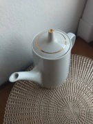 Melitta biały dzbanek ze złotym obramowaniem vintage PRL