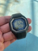 Rzadki Casio G-Shock G-056B (Moduł 3028) – Slim Polygon / Vintage AVATAR