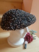 Beret z ozdobną siateczką, Atalia Bis, wełna+ akryl, polski Producent 