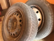 Felgi stalowe z oponami zimowymi