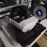 Meta Quest 3S - bogaty zestaw - jak nowe 